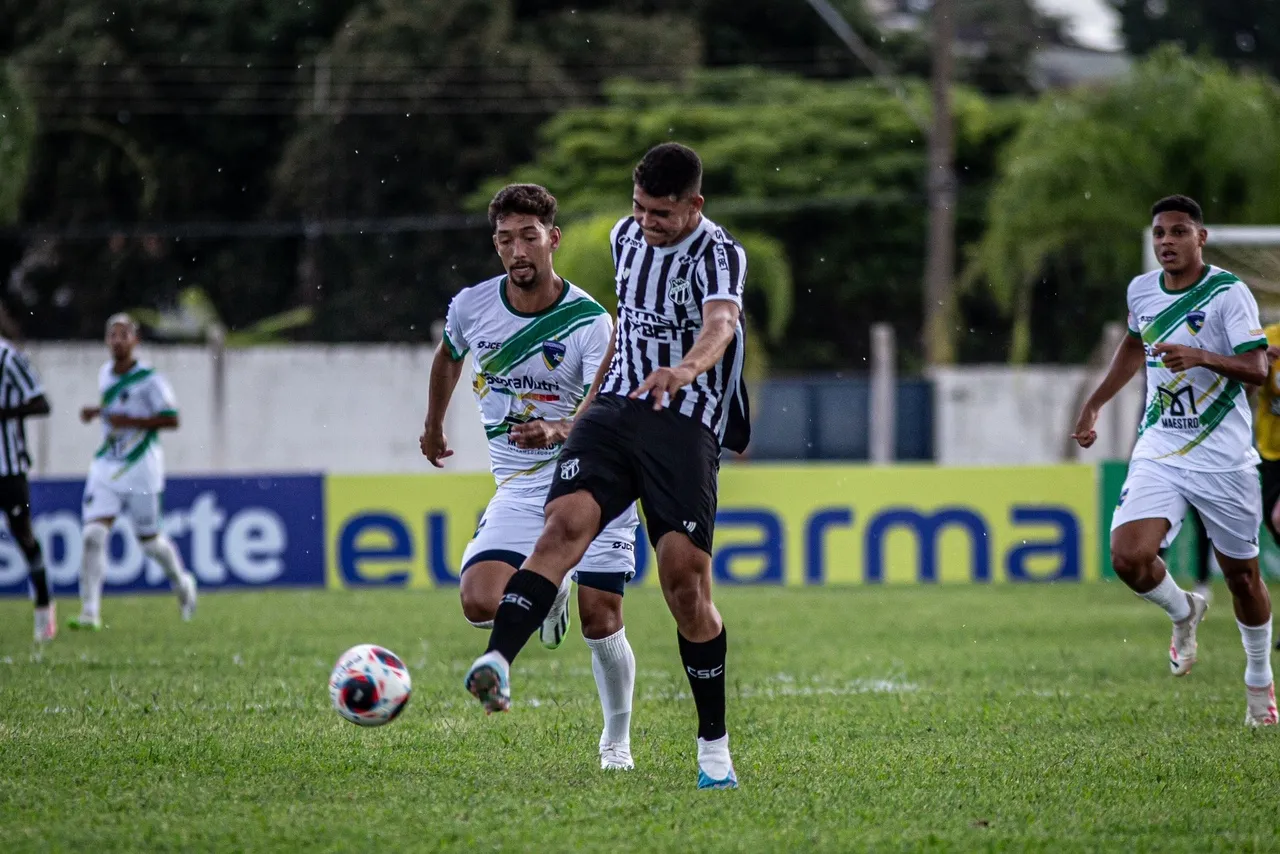 O Ceará dominou as ações na partida e poderia ter vencido por mais gols