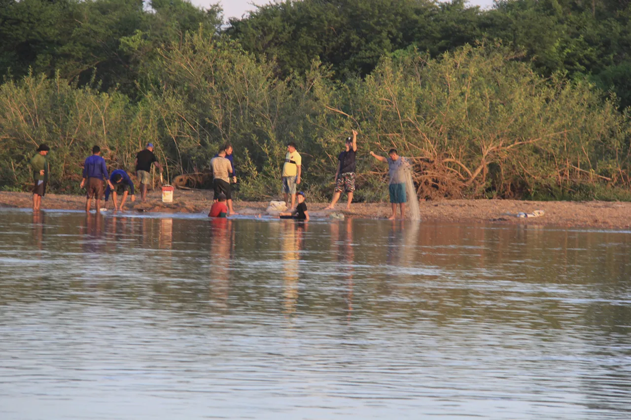 Rio Jaguaribe é usado para abastecimento humano e criação de animais
