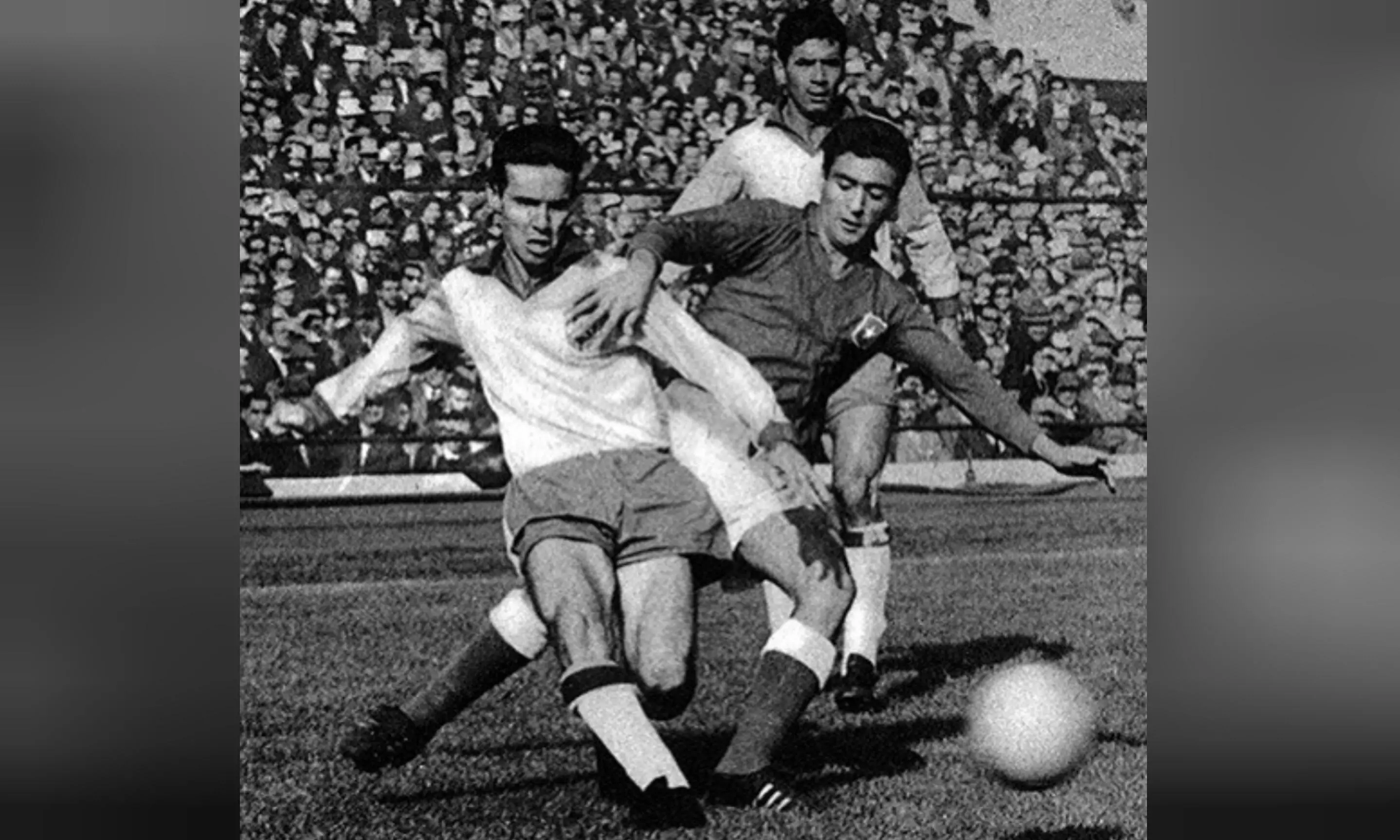 Zagallo durante partida de futebol