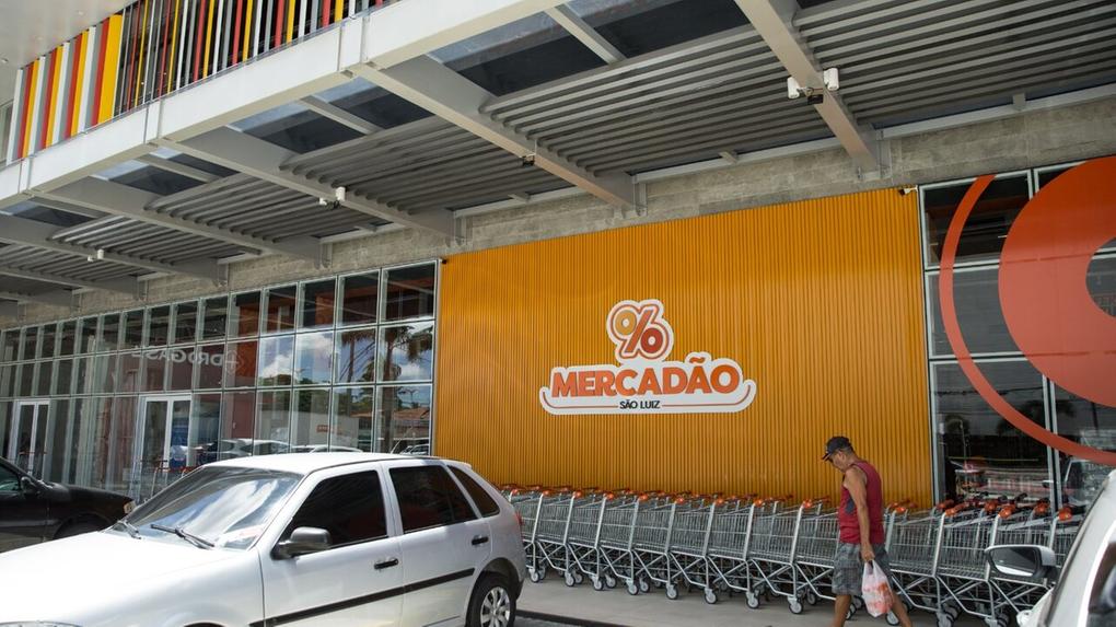 foto da fachada do supermercado São Luiz