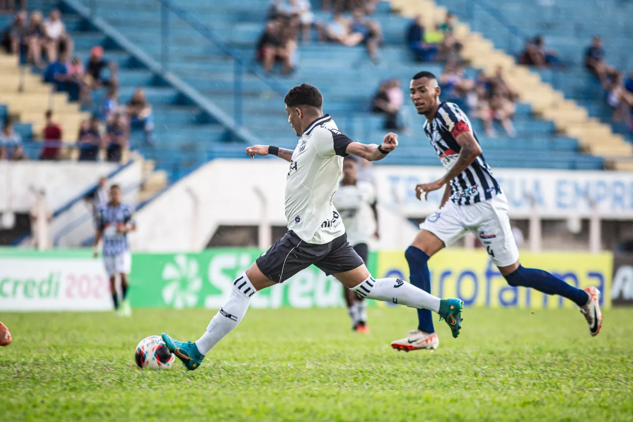 Vovô dominou a partida e venceu para alcançar a 1ª colocação do Grupo 8