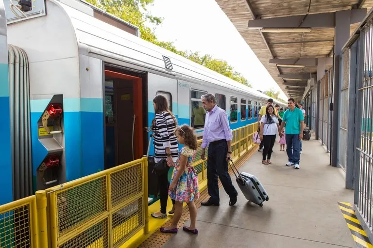 Trajeto entre Fortaleza e Sobral pode ser feito de trem em futuro próximo, como já acontece em outras partes do Brasil