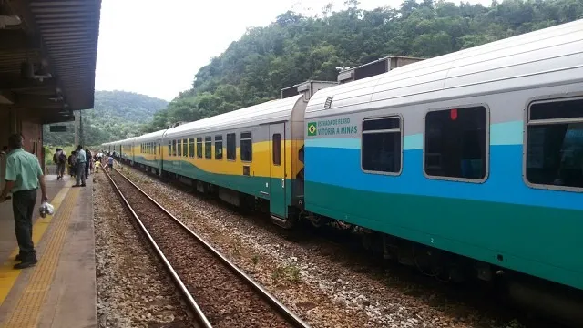 Ferrovia de passageiros Vitória-Minas é a única que opera diariamente no transporte de pessoas no Brasil entre estados