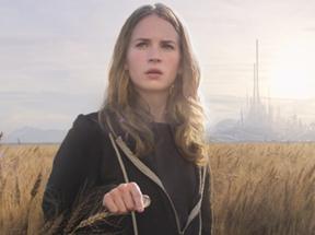 Cena do filme 'Tomorrowland - Um Lugar Onde Nada É Impossível'