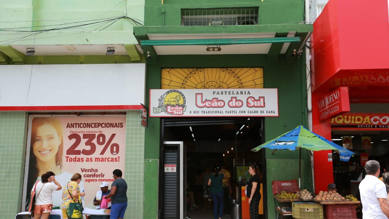 C&A fecha loja de rua no Centro de Fortaleza - Ingrid Coelho