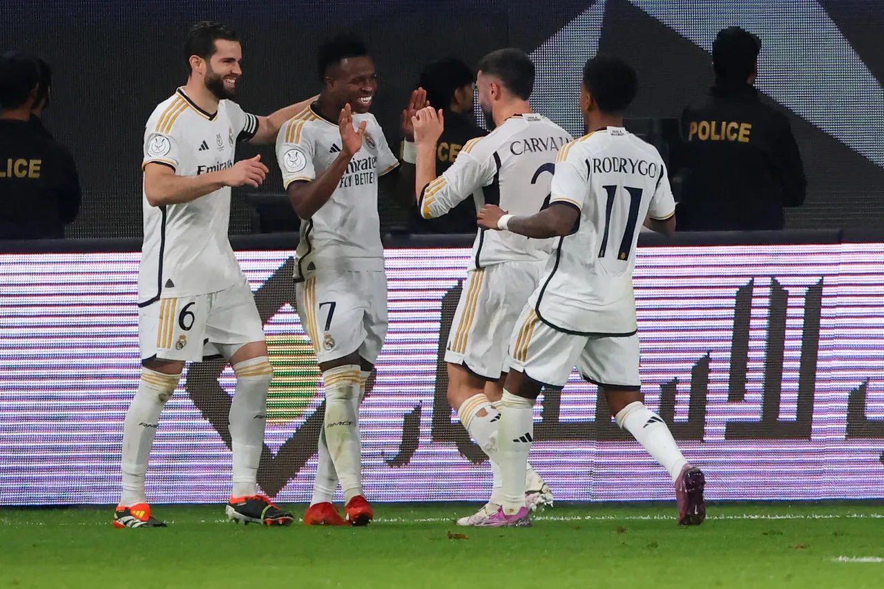 Vini fez 3 gols só no 1º tempo e comandou título do Real Madrid