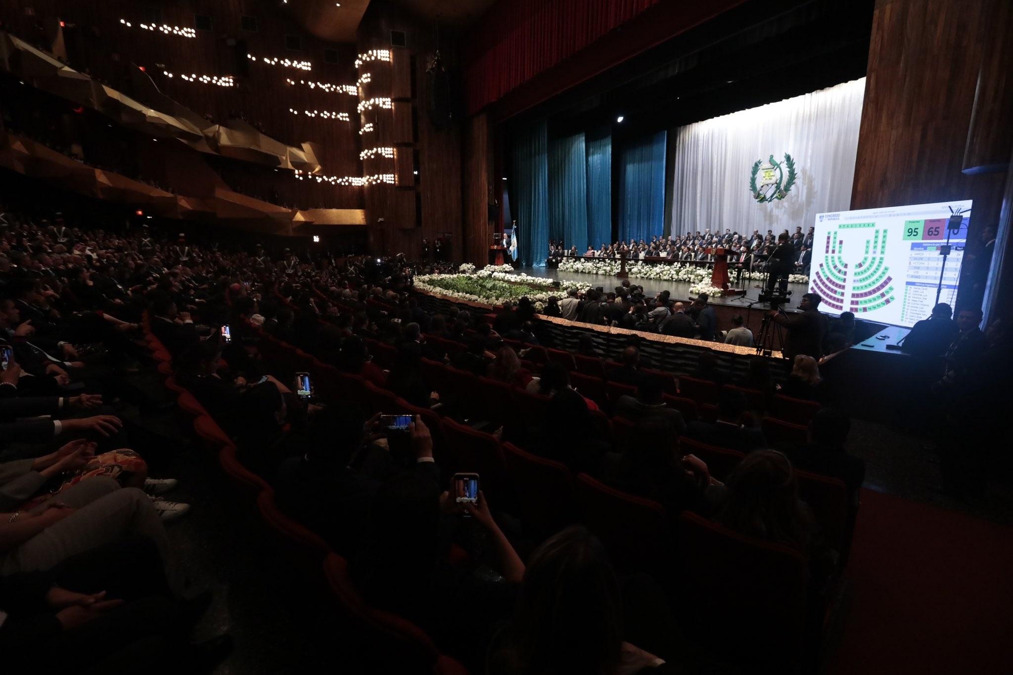 Cerimônia de posse na Guatemala do novo presidente