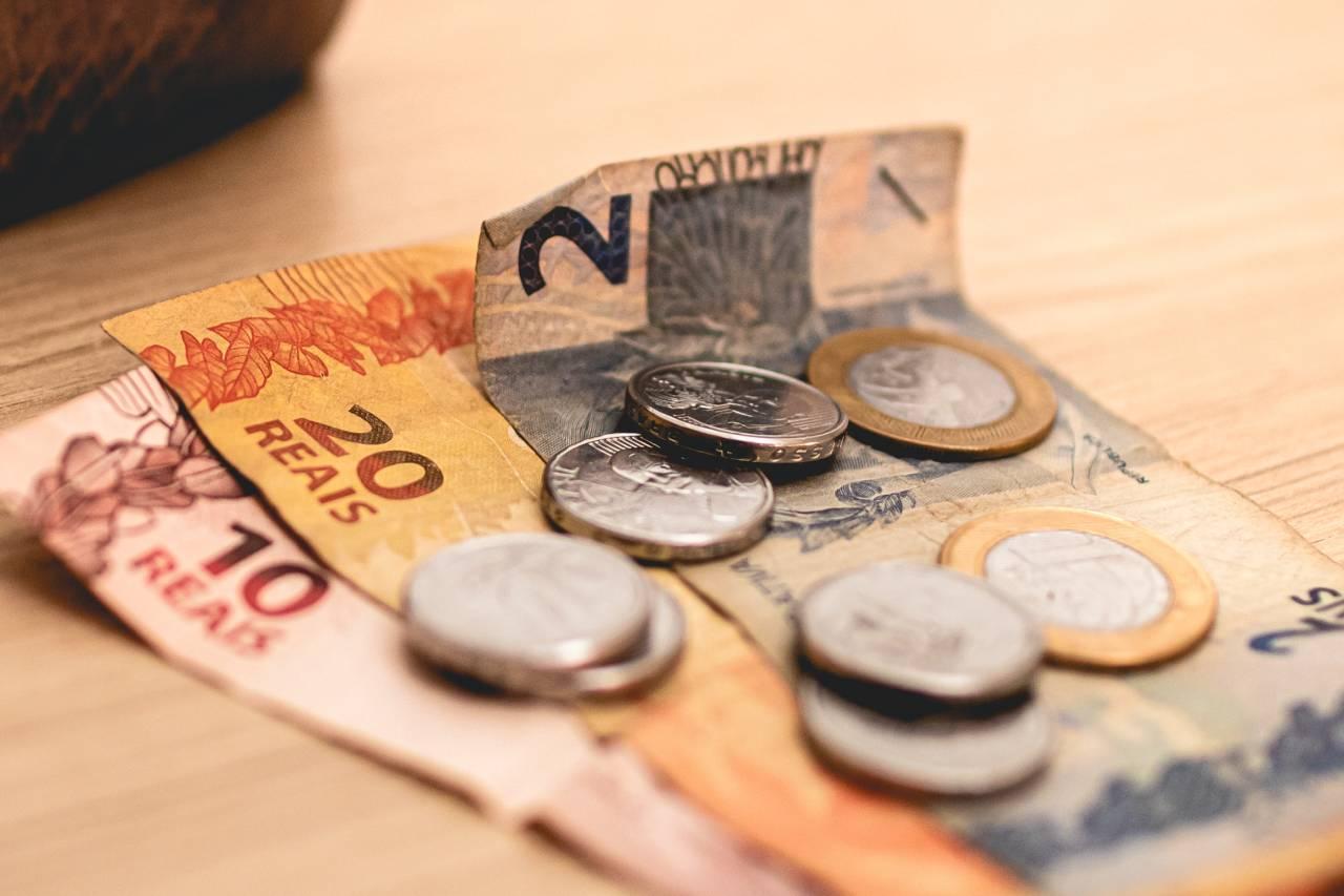 Notas e moedas de Real