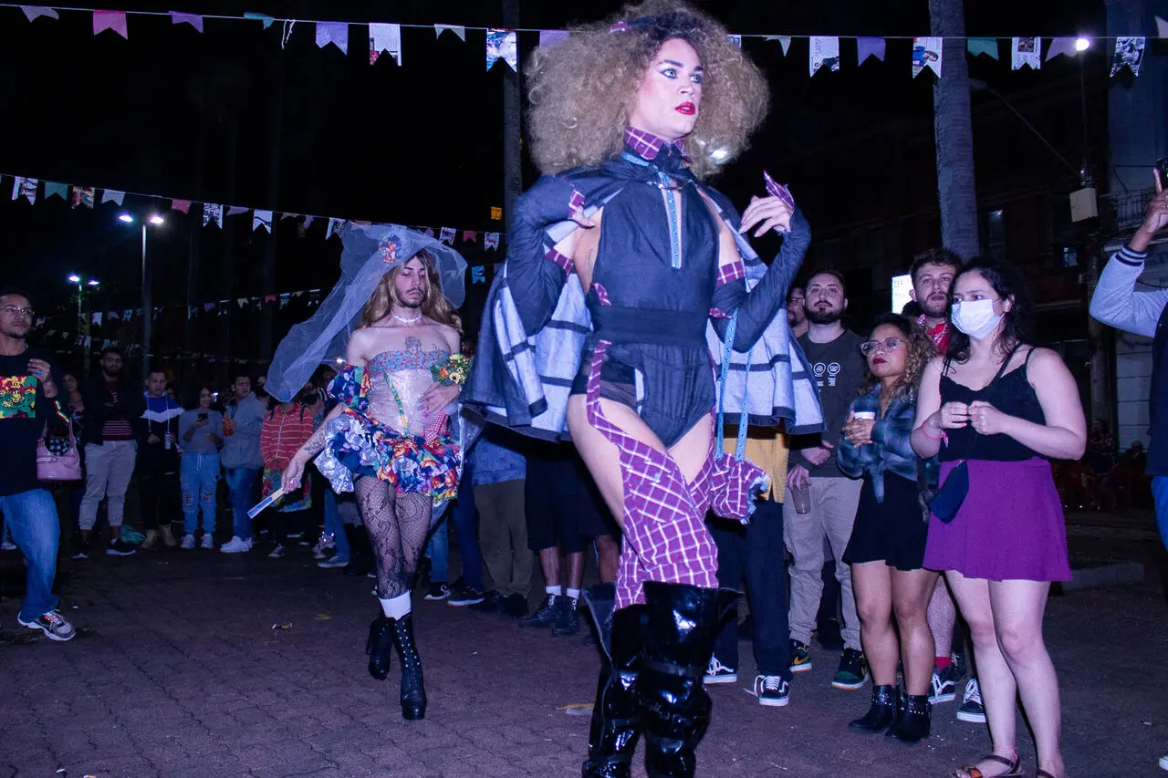 No Ceará, a cultura ballroom também incorpora elementos regionais. Na foto, ball com tema junino