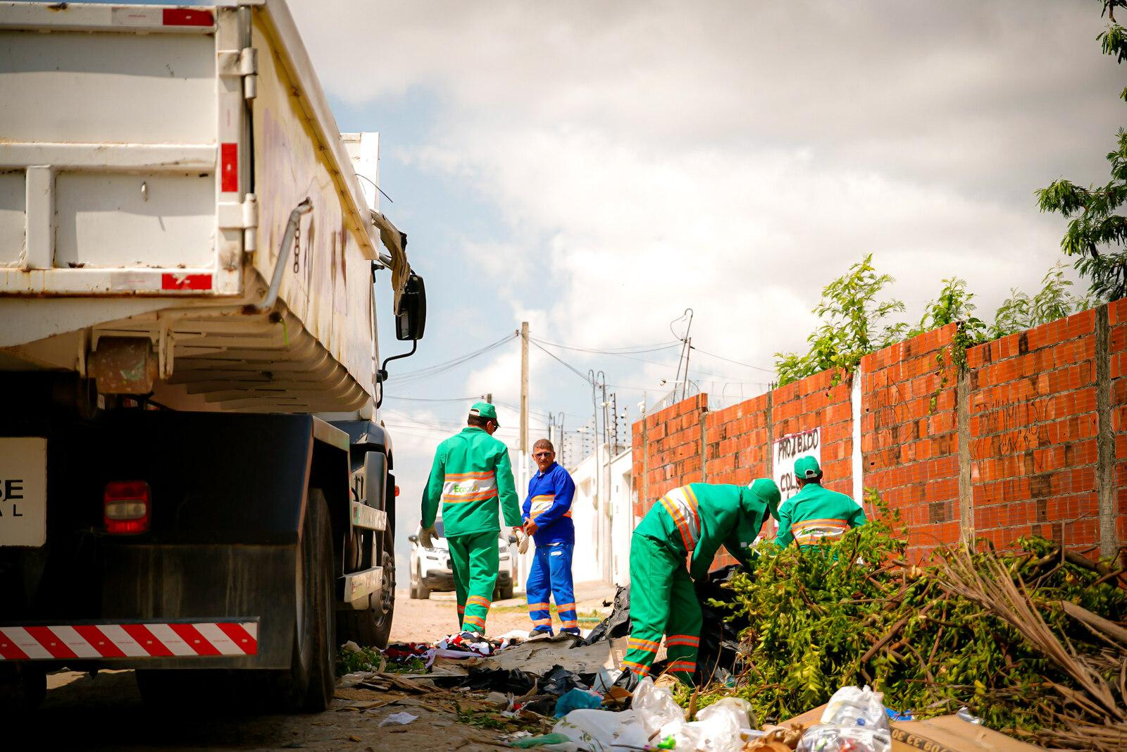 Coleta de lixo em Fortaleza