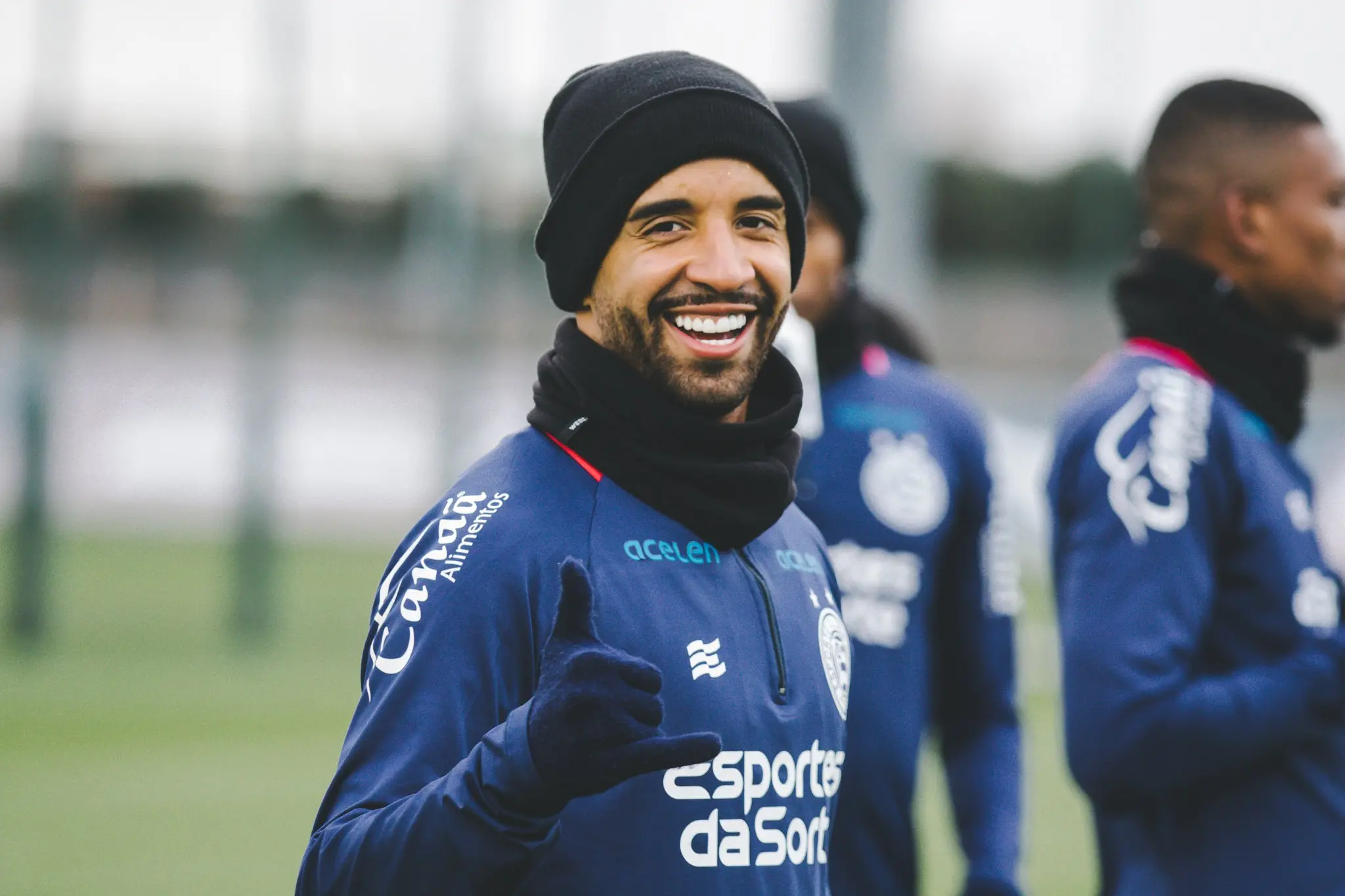 imagem mostra jogador de futebol