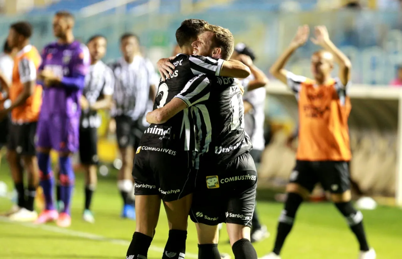 Aylon entrou no 2º tempo e empatou o jogo para o Ceará