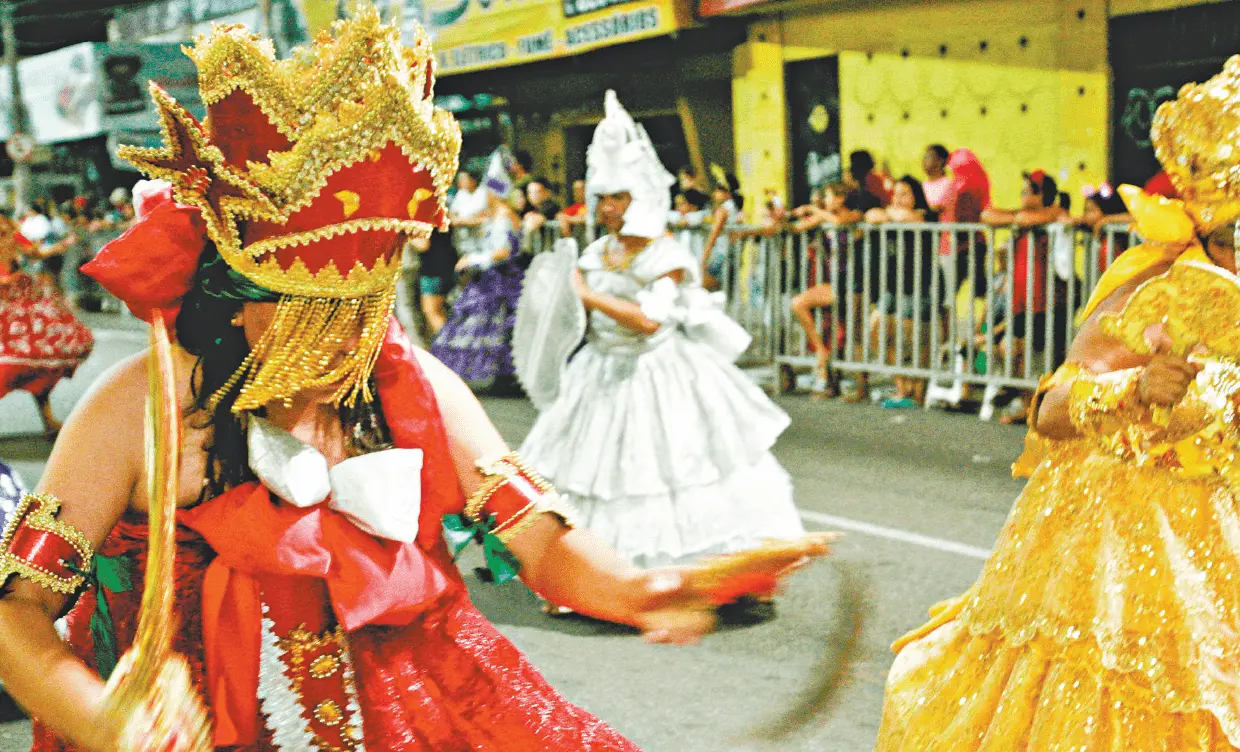 Blocos de Maracatus pediam proteção aos orixás