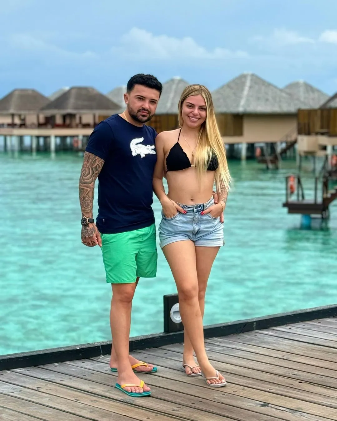 Casal em viagem nas Ilhas Maldívias