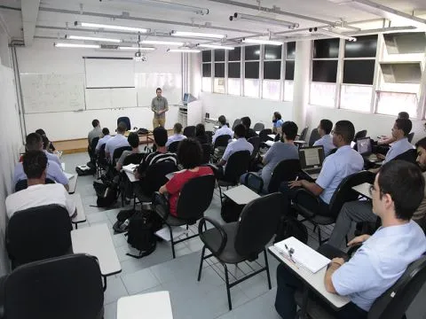 Sala de aula do ITA em São Paulo
