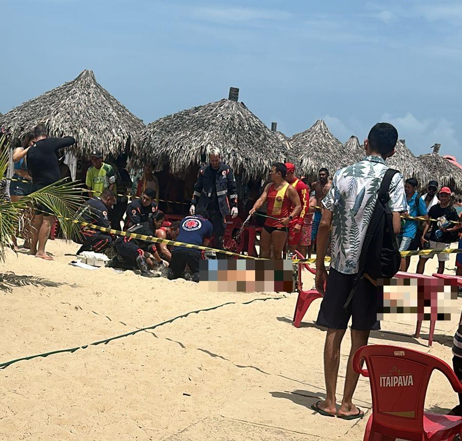 Foto de cena do crime na Praia do Futuro, onde duas pessoas foram mortas a tiros