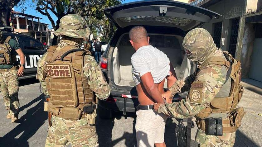 O soldado Paulo Roberto Rodrigues de Mendonça foi preso em flagrante em agosto do ano passado, por suspeita de matar pai e filho no Eusébio