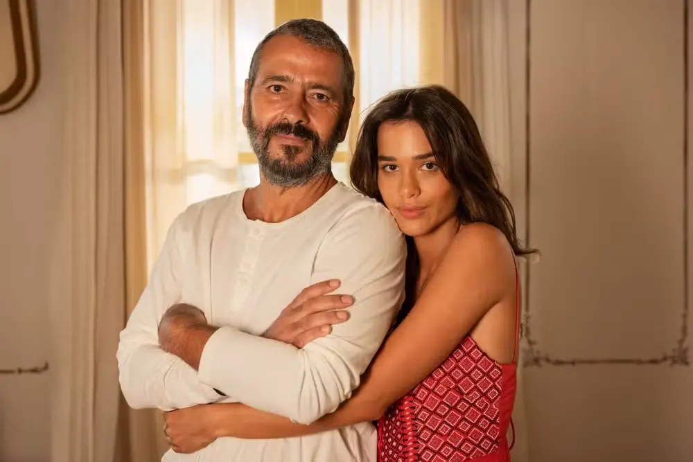 José Inocêncio (Marcos Palmeira) e Mariana (Theresa Fonseca) em Renascer