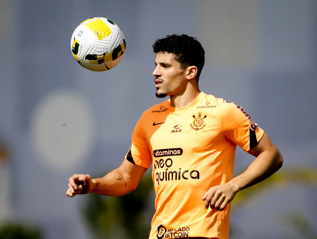 O português Rafael Ramos perdeu espaço no elenco do Corinthians