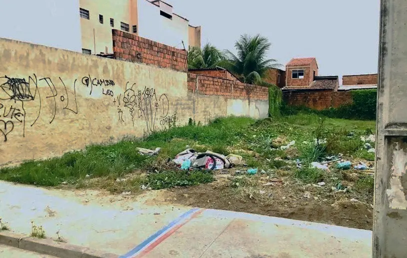 Corpo do homem trans foi encontrado enrolado por colchão, no bairro Granja Portugal