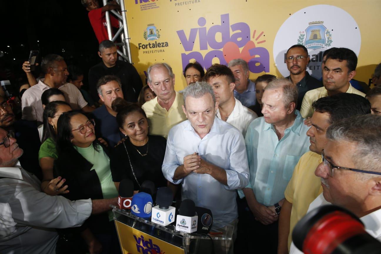 José Sarto concede coletiva de imprensa