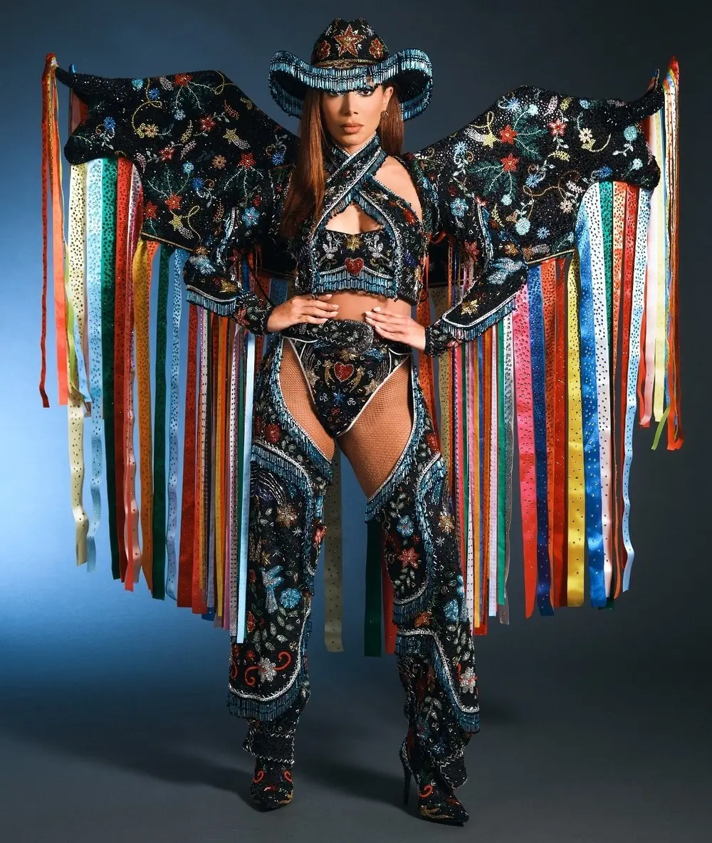 Anitta Ensaios Estácio de Sá