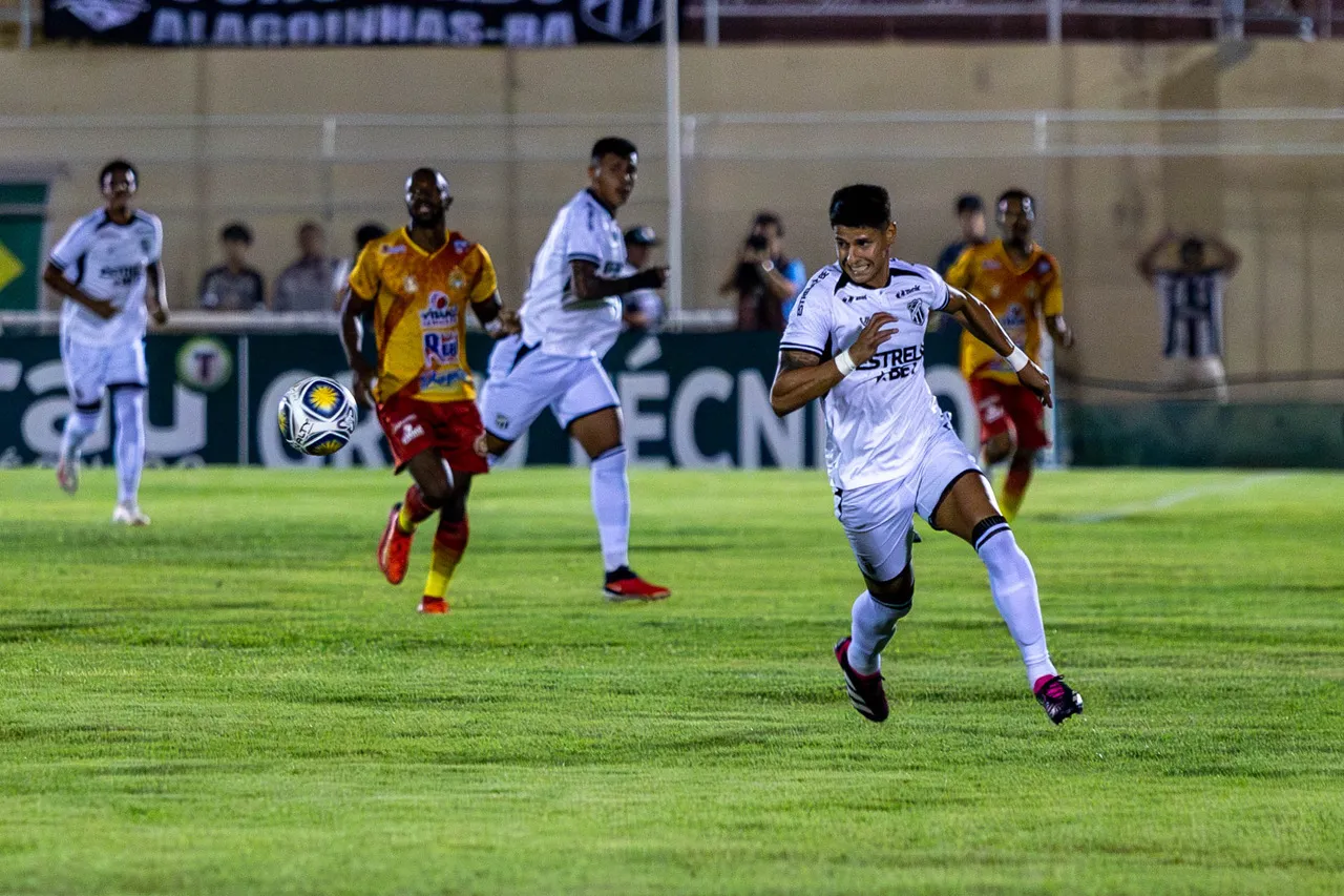 Facundo Barceló marcou o gol da vitória alvinegra no interior da Bahia