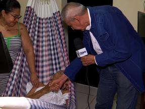 Tom Barros encontra ouvinte de 101 anos. Com câncer, ouvinte da Verdinha de 101 anos realiza sonho de conhecer Tom Barros