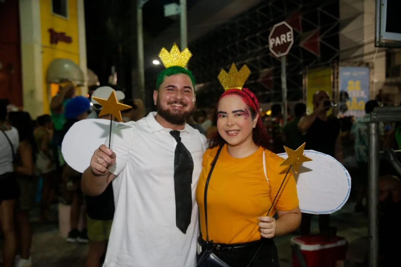 Casal fez fantasia combinada