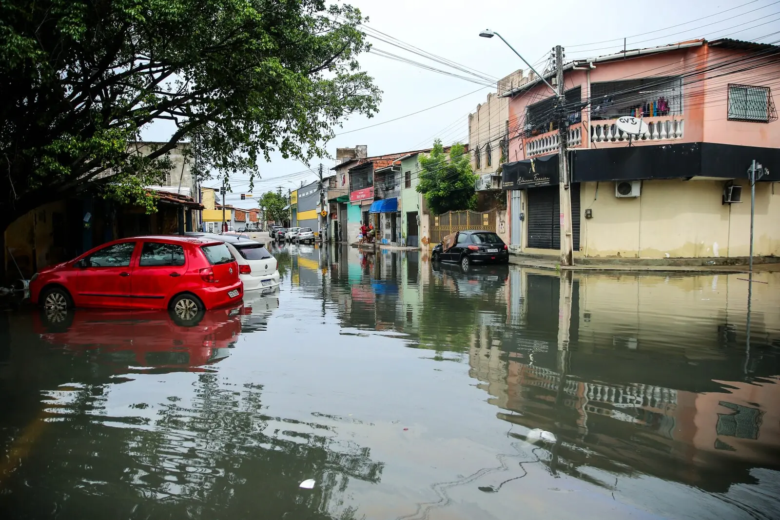 Chuvas em Fortaleza durante o carnaval causaram alagamentos e outros transtornos