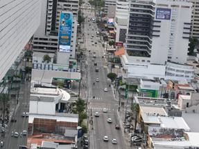 Foto aérea da Avenida Dom Luís, em Fortaleza