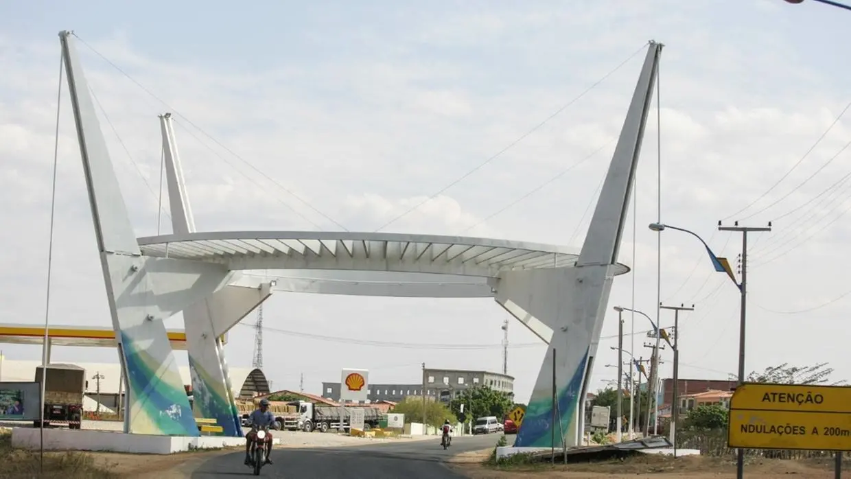 Entrada de Alto Santo