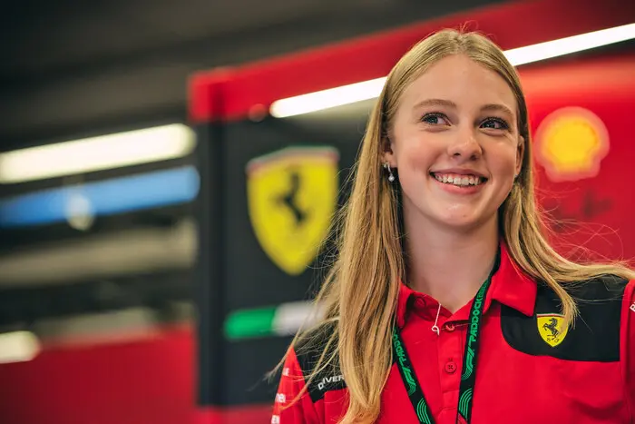 Piloto brasileiro da F-1 Academy, Aurelia Nobels