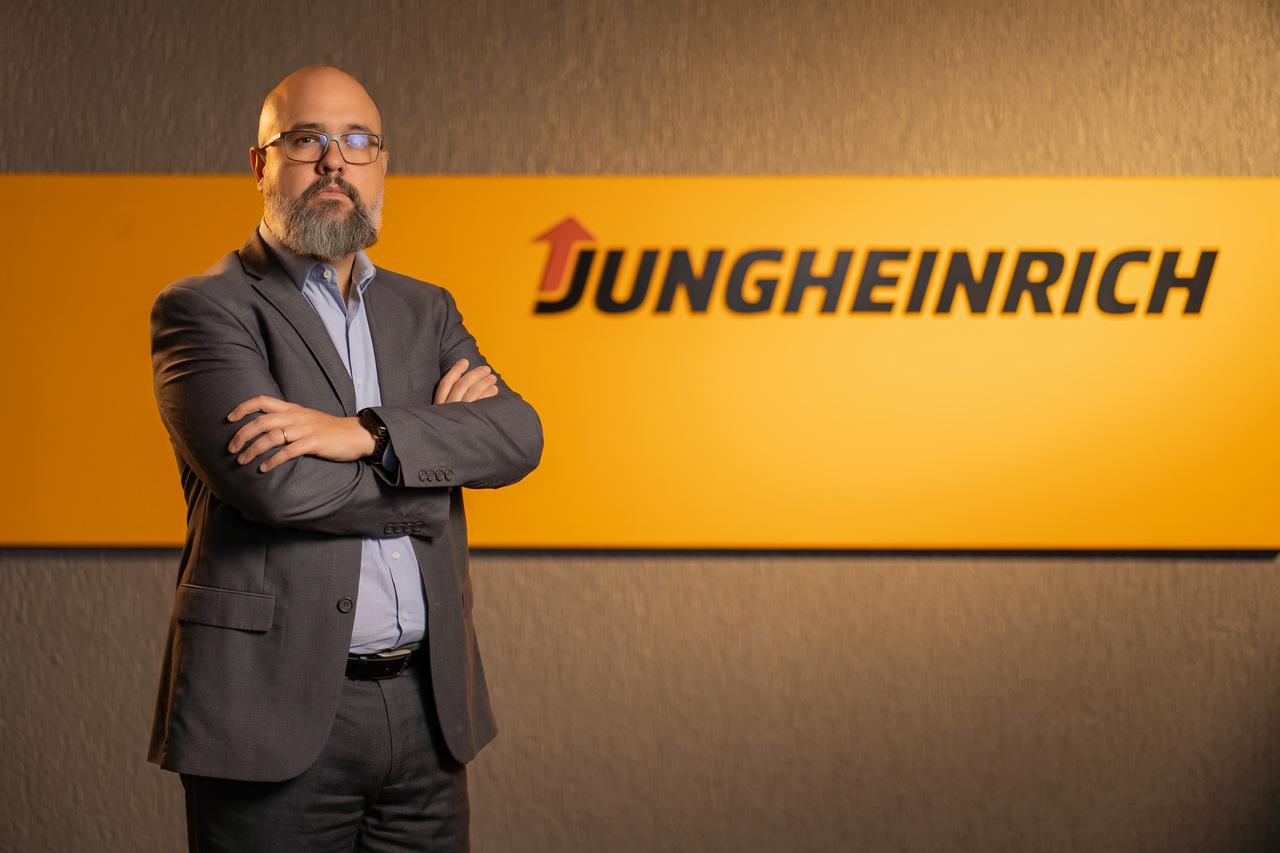 Raphael Souza é gerente corporativo comercial da Jungheinrich Brasil