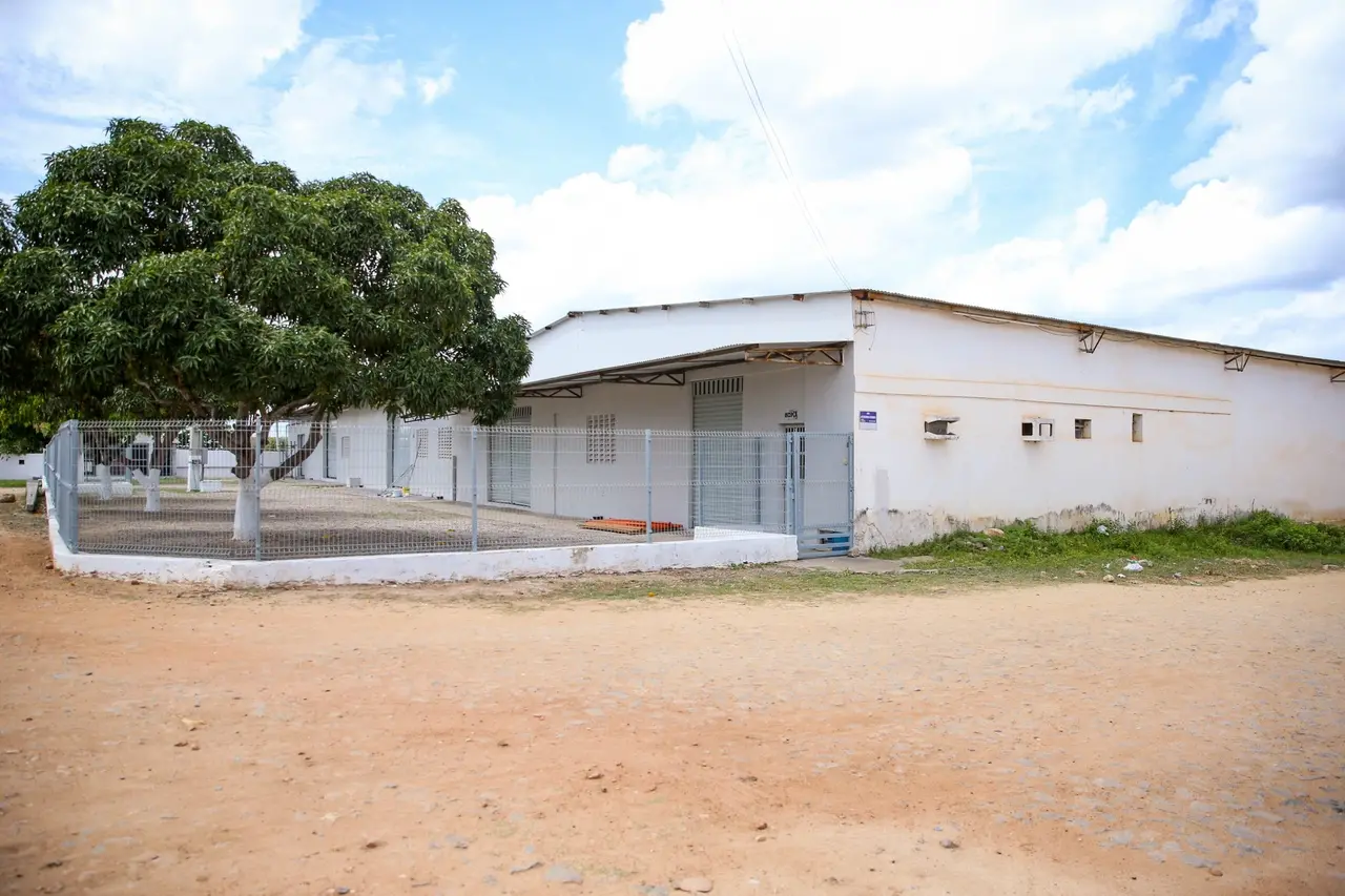 Cerca de 140 colaboradores que eram da Paquetá, em Tururu, também foram recontratados pela Arezzo