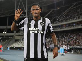 Foto de Junior Santos, atacante do Botafogo