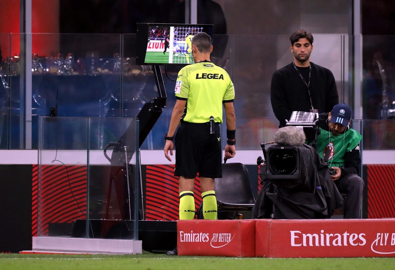 Decisões do VAR serão anunciadas ao vivo no estádio em competições da  Conmebol; entenda - Jogada - Diário do Nordeste