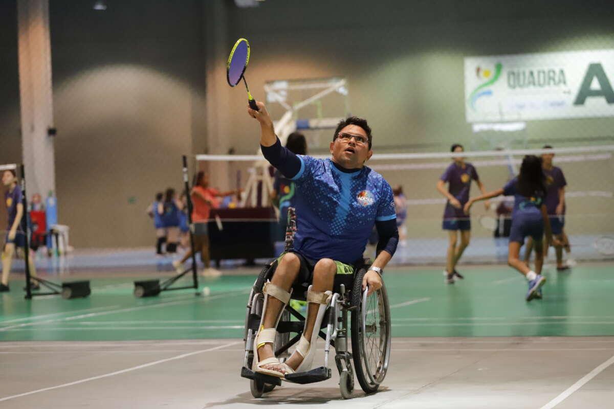 Paratleta praticando esporte