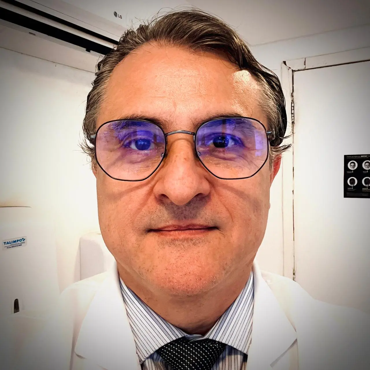 Neudson Alcântara é neurologista do Emilio Ribas