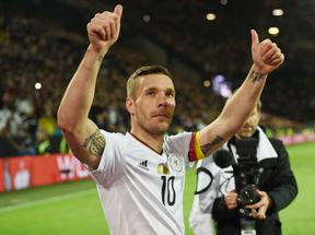 Lukas Podolski em ação pela seleção da Alemanha