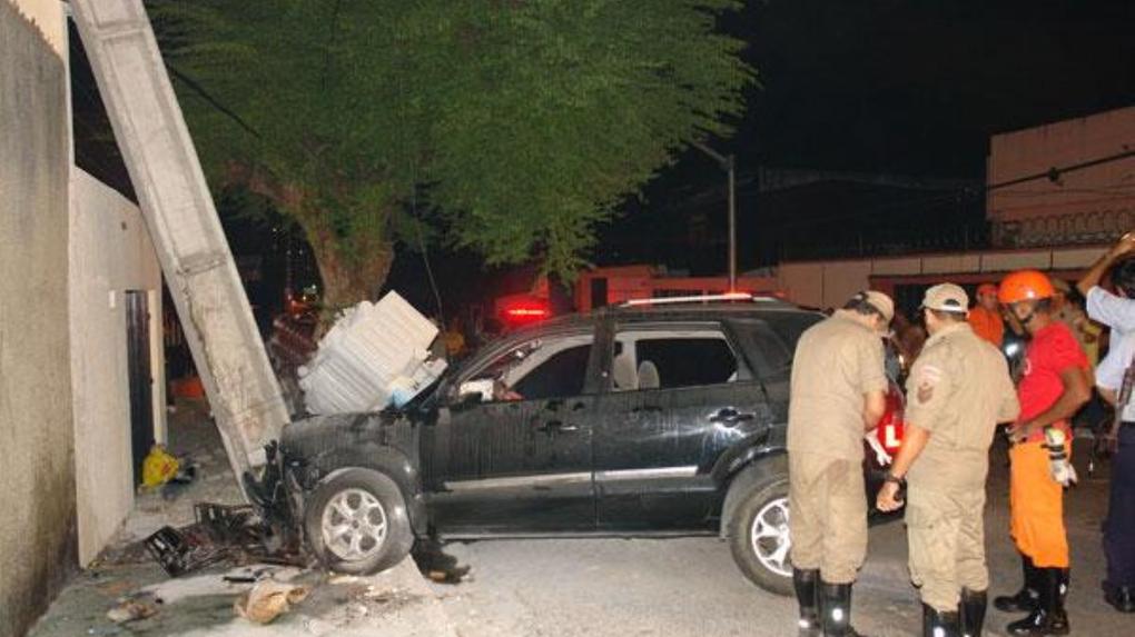 carro de empresário morto por grupo de extermínio após a morte em fortaleza