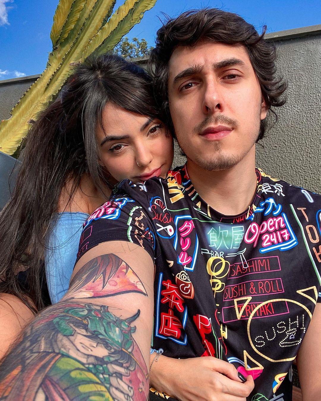 Felipe Castanhari anuncia fim de namoro com Nyvi Estephan e revela ...