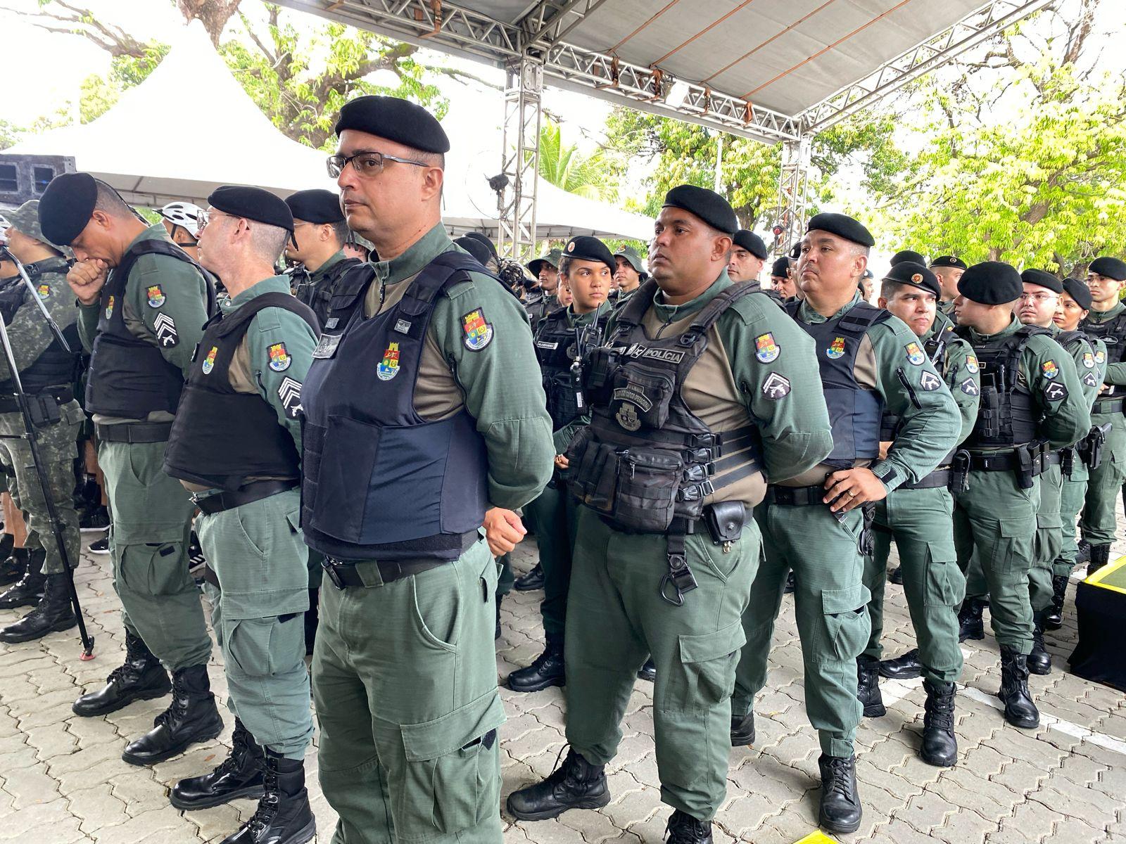 Policiais militares devem cobrir mais paradas de ônibus em Fortaleza com o novo programa