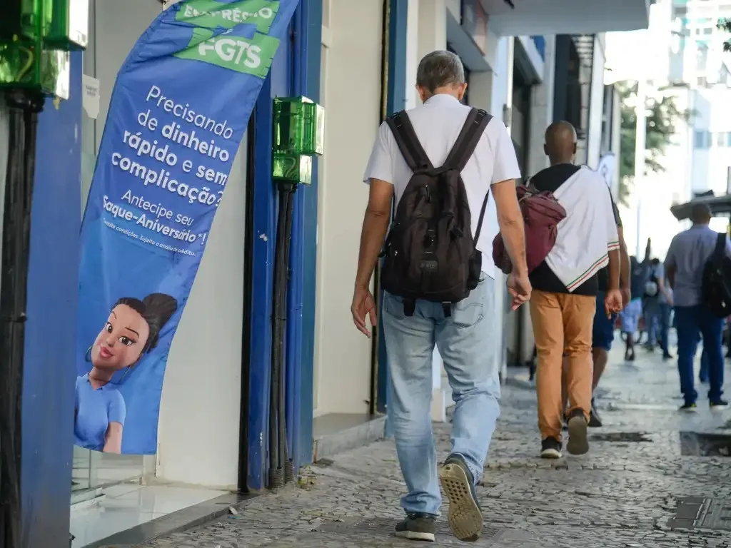 Inadimplência também está atrelada a dificuldades de emprego e renda