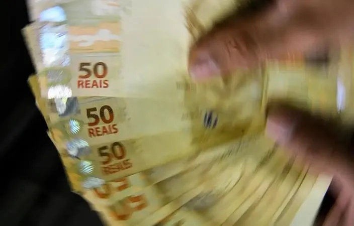 Persistência do endividamento, mesmo com incentivos, evidencia problemas para reduzir inadimplência no Ceará