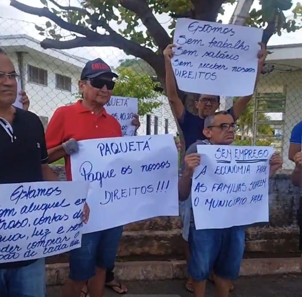 Ex-funcionários e moradores de Itapajé pedem saída da Paquetá dos balcões e pagamento dos direitos