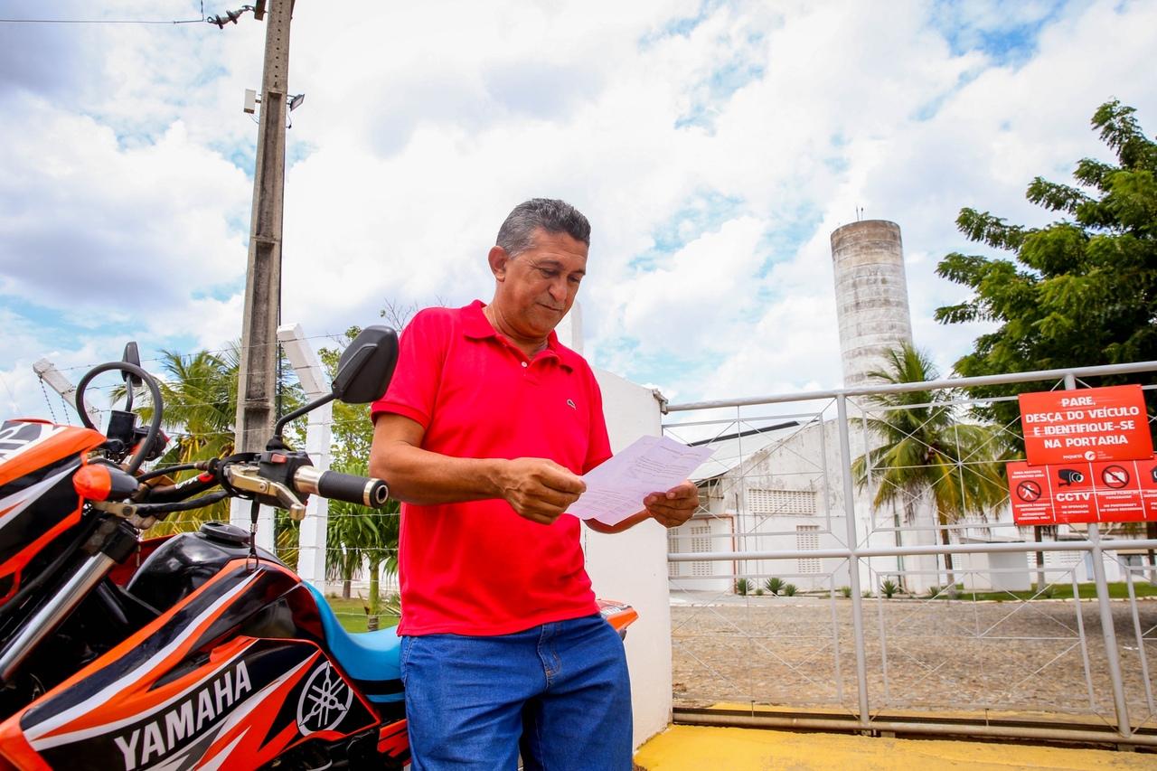 José Valmir de Souza ficou inconformado ao saber que não teria rescisão e nem FGTS para receber