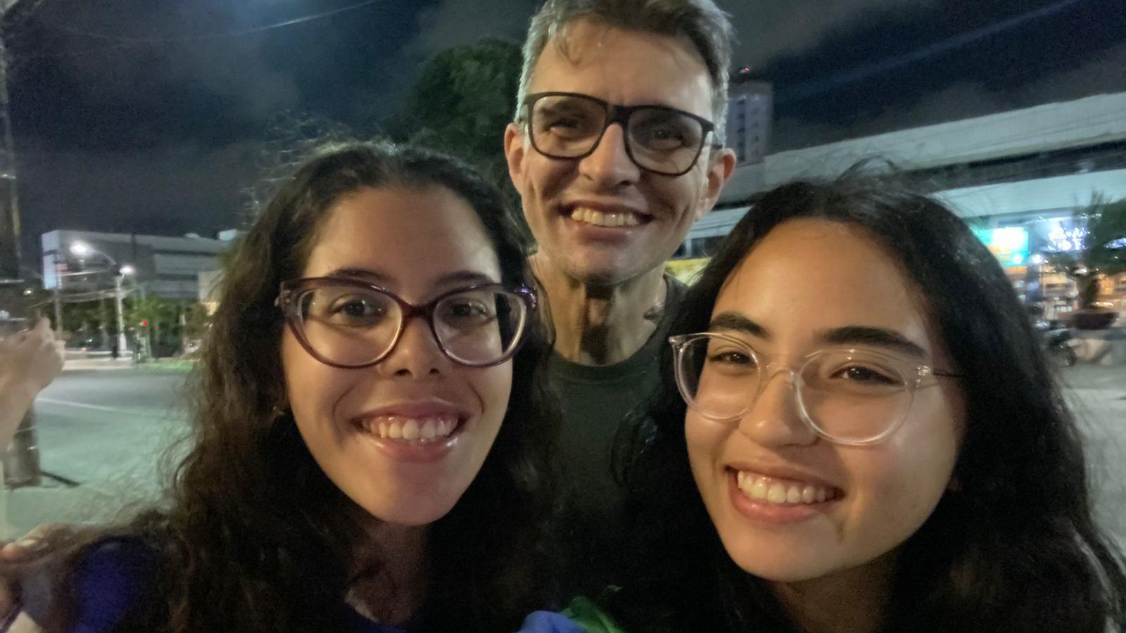 Alunas do Ceará são únicas meninas a representar o Brasil em Olimpíada de  Química na China - Ceará - Diário do Nordeste