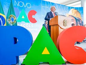 Lula anunciando o PAC Seleções