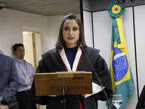 Kamile Moreira Castro